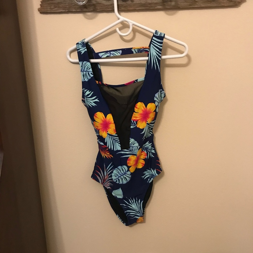 Stylish Swimwear one piece swimsuit
